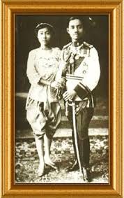 A 478 - LE ROI PRAJIDAPOK RENCONTRE HITLER EN JUILLET 1934 - Le blog des  Grande-et-petites-histoires-de-la-thaïlande.over-blog.com