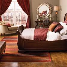 Beguiling Burgundy Romantic Setting Not Sure If I Like The Colors Or Not The Wall Vs Maroon Burgundy Bedroom King Bedroom Sets Bedroom Colors