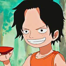 10 year old ace is a perfect fictional embodiment of i'm the only one who can make fun, smack, and annoy my little brother. ð¾ð¼ð· ð'Žð'ð'' ð'–ð'ð'œð'› Anime Portgas D Ace One Piece