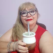 Muchas Felicidades para todos, que el 2025 los encuentre con salud y el  amor de sus seres queridos. 🧉💞