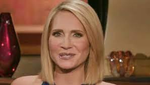 Suki again?!? Seriously?!? She does not ask the hard questions but that's  probably why shes the interviewer.