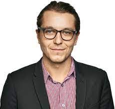 Louis Vine's Instagram, Twitter & Facebook