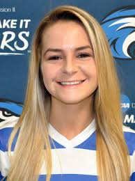 Lora Bruce's Instagram, Twitter & Facebook