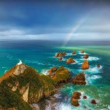 Nya zeeland är känt för sitt spännande landskap med både berg, vulkaner, skog, öken och kritvita stränder. Wonderful Nature On Instagram Nugget Point New Zealand Photo By Jimpicot Check Out His Feed For More Nature Instagram New Zealand