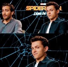 Extremadamente Inocente Gyllenholland Au In 2020 Tom Holland Spiderman Tom Holland Tom Holland Peter Parker