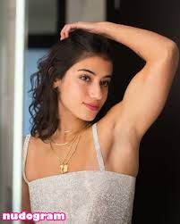 Sara Saffari  sarasaffari__ Nude Leaks OnlyFans Photo 40 - v2.1 | dvir.ru