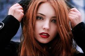 Redheads With Dark Eyebrows Women Redheads Dark Eyes Faces Pale Skin Red Lipstick Dora Lovey Pale Skin Hair Color Cool Hair Color Hair Color For Fair Skin