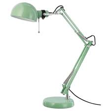 Ein Perfektes Familiensofa Zum Wohnen Und Schlafen Ikea Ikea Schreibtischlampe Ikea Lampen Schreibtischlampe
