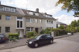 Wenn sie jetzt ein haus in meerbusch kaufen, sollten sie auch die pläne für die zukunft berücksichtigen. Verkauft Schones Reihenmittelhaus Mit 5 Zimmern Und Garten In Meerbusch