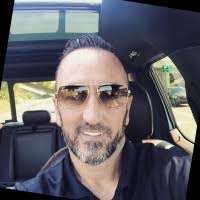 Robin Kling's Instagram, Twitter & Facebook