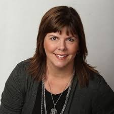 Wendy Deering's Instagram, Twitter & Facebook