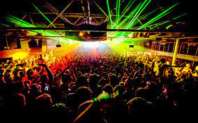 Start off at liverpool one with a host of bars from palm sugar, roxy ball room & the clubhouse, you're guaranteed a good night. Clubs In Liverpool Signature Living