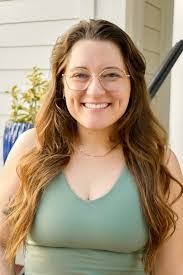 Lexi Hunter's Instagram, Twitter & Facebook