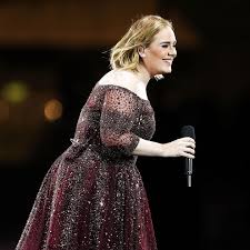 Adele laurie blue adkins mbe (/ ə ˈ d ɛ l /; Adele Strahlend Schon Auf Ungesehenem Foto Gala De
