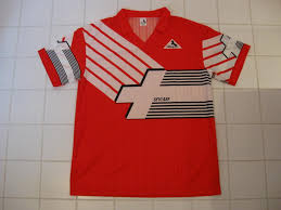 You can personalise your kit with shirt printing in the puma style with. Switzerland Home Football Shirt 1990 1992