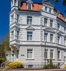 Is drinking a licher original 1854 by licher privatbrauerei at haus der standesbeamten. Home Haus Der Standesbeamten