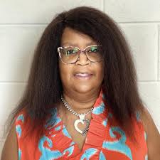 Sheila Chappell's Instagram, Twitter & Facebook