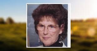 Carol Hecox's Instagram, Twitter & Facebook