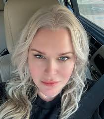 Looking for a Phasmophobia partner to play and learn tips in EST time zone?