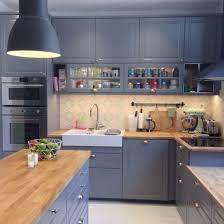 nouvelle cuisine ikea bodbyn gris metod tendance scandinave carreaux de ciment bois mur craie domsjo kitchen remodel kitchen remodel small kitchen design