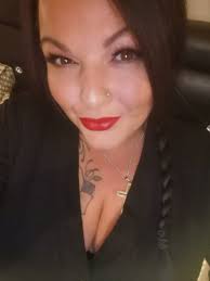 Mum discovers new symptoms of her migraines were a massive brain tumour