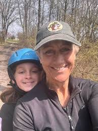 Diana Spiers's Instagram, Twitter & Facebook