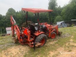 Kubota B21 Backhoe Loader