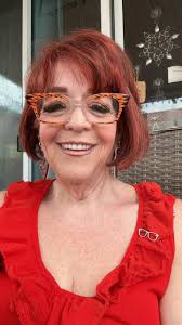 Loving the custom pin and tigg frames in bold Finley brow