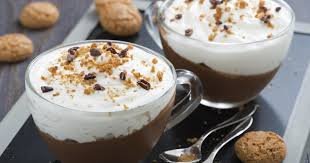 Recette Verrine Chocolat Et Creme Mascarpone Aux Brisures D Amaretti 750g Recette Recette Verrine Verrine Chocolat Recette Dessert Rapide