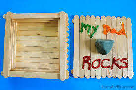 Father's day is rapidly approaching and fathers are notoriously difficult to buy, let alone make for. 25 Father S Day Gifts Preschoolers Can Make