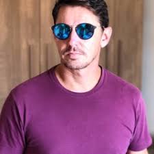 Stream Luciano Mendes music