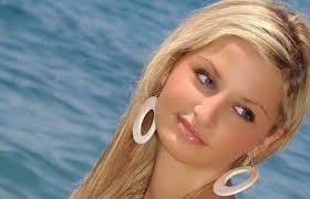 Jak facet barbie, albo kojarzą cię z. Video Odbornik Na Plastiky Robert Paulat Rozebral Zuzanu Plackovou Co Vse Je Umele A Kolik To