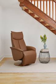 Zero gravity chairs have grown increasingly popular these days. Q90 Zero Gravity Chair By Palliser Nis542436339 Riley S Furniture Mattress