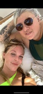 Kerri Lamb's Instagram, Twitter & Facebook