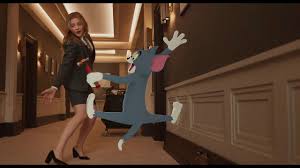 One of the most beloved rivalries in history is reignited when jerry moves into new york city's finest hotel on the eve of the wedding of the century, forcing the event's desperate planner to hire tom to peter s. Chloe Grace Moretz Tom And Jerry 2021 Celebmafia