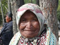 Columbia Gorge Museum gift shop features local baskets