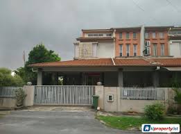 Large fenced in backyard and shed. 4 Bedroom 2 Sty Terrace Link House For Sale In Kuching 8155 Klpropertylist Com Mobile