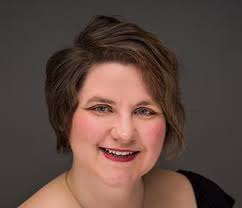 Amanda Hecht's Instagram, Twitter & Facebook