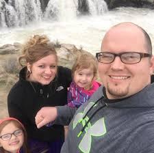 This Brave Girl Lost Her Eye To Cancer. What Mom Got For Her Will Warm Your  Heart!