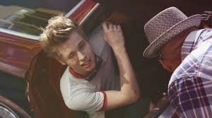 If i could make my eye make that sound when i wink, i'd be like, winking all the time! Who Said Luke Can T Wink He Can If He Doesn T Try Too Hard Amnesiabts Luke Calum Thomas Hood 5 Seconds Of Summer