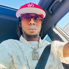 Sorprende su pasado: Así es el héroe impensado que le dio la victoria a los  tiktokers de #Honduras ante El Salvador  https://www.laprensa.hn/fotogalerias/deportes/tiktokers-honduras-el-salvador-noland-caleb-quien-es-estadio-morazan-golazo-MM27097038