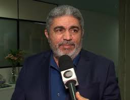 Fonteles remaneja Antônio Luiz para a Sesapi e Emílio Júnior vai para Sefaz 