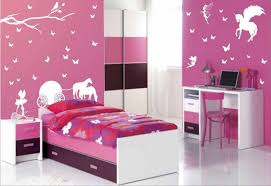 Aduk merata dan kuas ke permukaan hiasan dinding searah serat. Contoh Warna Cat Kamar Tidur Merah Jambu Pink Dengan Hiasan Kamar Tidur Anak Perempuan Kamar Tidur Remaja Putri Desain Ruangan Kecil
