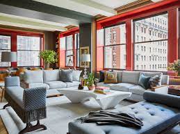 Utilizing neutral color schemes to accentuate contour lines, strong geometric shapes and asymmetrical designs are the hallmarks of modern furniture. 2021 Living Room Design Trends According To Experts