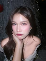 Christmas Eve glow 🎄🤍✨