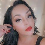 Melissa Hoak's Instagram, Twitter & Facebook