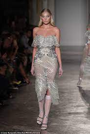 We're about one week out from the victoria's secret fashion show and vs angel elsa hosk isn't stressing about following a strict diet or workout regimen. Runway Fashion Prefer Wolford Prefer Wikifeet Prefer Pantyhose Prefer Thinspo Prefer Elsa Hosk Fabrilo India Dribbble Discover The World S Top Designers Creative Professionals Get In Touch With Fabri Ciardullo Fabrilo 338 Answers 61 Likes Volcano