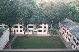 It was what remained of old singapore, but soon after this area developed too and was painted in the new colors of developed singapore. Tanglin Halt Ivan Joshua Loh