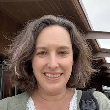 Ellen Judd's Instagram, Twitter & Facebook