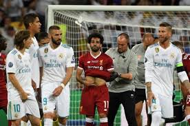 Mo salah's heartbreaking injury, gareth bale's outrageous. Saat 3 Pemain Real Madrid Berfoto Di Depan Lambang Liverpool Bolasport Com